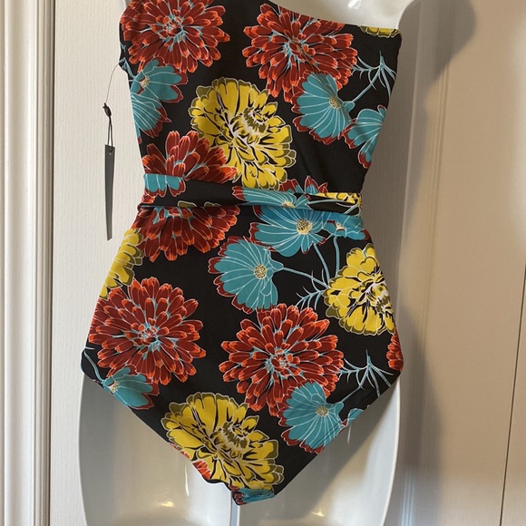 JONES New York Women's One-Shoulder Floral Swimsuit - Picture 4 of 6